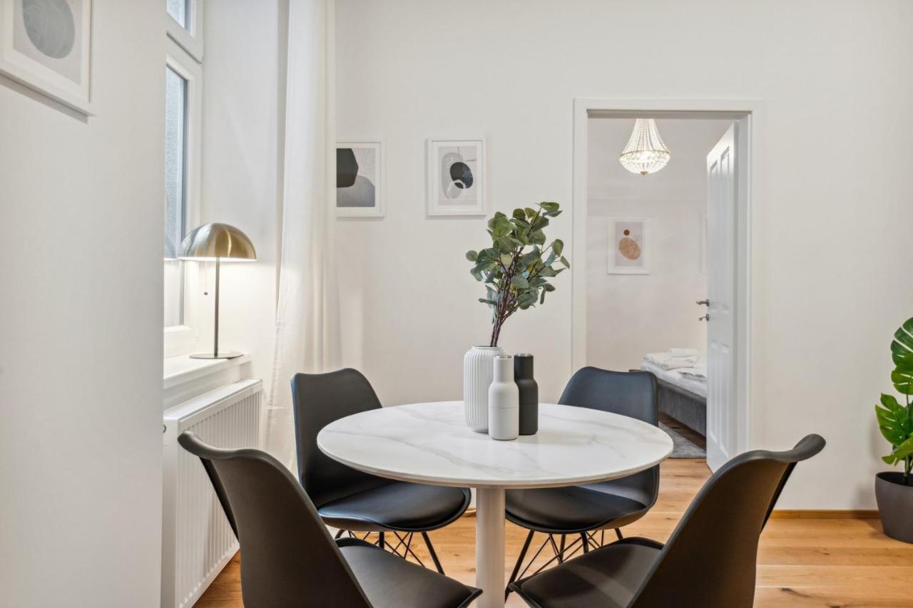 Center Wien Designer Central Modern Apartment エクステリア 写真